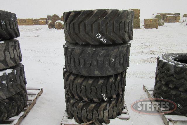 (4) 15-19.5 bar lug tires_0.JPG